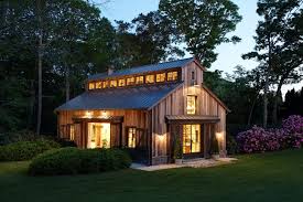 Likewise, if you regularly entertain guests over dinner, or have small children to watch over, consider selecting a barn design with an open floor plan, so one or both homeowners can. Tom Brady And Gisele Bundchen S Home Full House Tour Home Bunch Interior Design Ideas