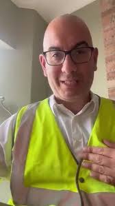 Lies lies lies none of the times are right at any of these buses .