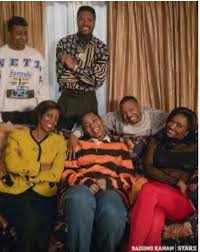 Y'all get in here and just start chattin away🤦🏻‍♀️How many times we gotta  tell y'all that this show is loosely based