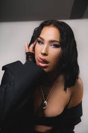 Sweden's Molly Hammar Drops Empowering New Track, “Douchebag”.