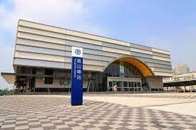 Kaohsiung city is a special municipality in southern taiwan. é³³å±±è»Šç«™ é«˜é›„æ—…éŠç¶²