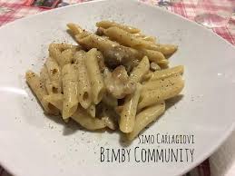 In questa raccolta sono presenti 18 ricette con funghi misti surgelati, golose ricette fotografate da preparare e gustare. Penne Ai Funghi Porcini