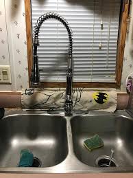 Face buttons in the direction you prefer. K 29106 Bellera Semi Professional Kitchen Faucet Kohler