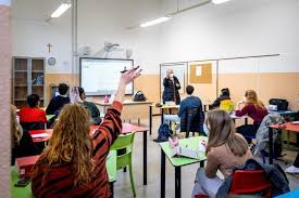 Su scuola.net, il portale per gli insegnanti, trovi progetti didattici gratuiti, corsi di formazione docenti certificati, kit didattici e webinar educativi per portare in classe una didattica sempre più attuale. Iqlob7ndfmfqem