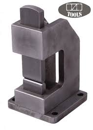 Blacksmiths Guillotine Tool 1 1 4 Hardie Hole Smithing Magician Blacksmiths Helper Tool By Ozo Tools Metal Working Tools Blacksmithing Blacksmith Tools