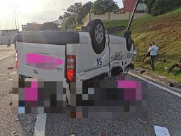 Book your holiday to johor bahru today. Two Killed Eight Badly Injured In Accident In Jb The Star