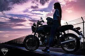 kaoruko on instagram photograph fumiii filmz みんな 台風気をつけてね 台風がどっかいったら 走りに行こう ducati sunset バイク女子 バイク好きと繋がりたい ポートレート gt1000 バイク 女子 走り バイク