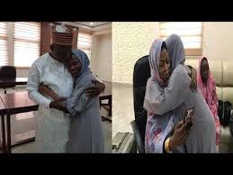 Akwai wani bahon mutun wai shi danliti. Labaran Batsa Labaran Batsa Sabbi Na 2020 Matsalolin Da Suka Yi Wa Kannywood Tarnaki See More Of Labaran Batsa On Facebook
