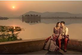 Award Winning Indian Wedding Photographers In The Uk Indian Wedding Photographer Indian Wedding Couple Best Wedding Photographers