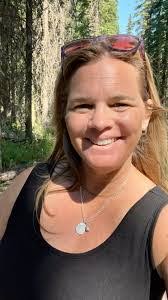 Jill Richter's Instagram, Twitter & Facebook