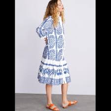 Round neck dress with short ruffled sleeves. Zara White Dress With Blue Embroidery Off 67 Www Daralnahda Com