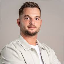 Ich habe einen neuen Job und arbeite jetzt als Cyber Security Analyst bei  Axpo Systems AG.