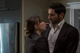 Les nouveaux épisodes ne sont pas prêts d'arriver sur la chaîne. Lucifer Saison 5 Partie 2 Une Sortie Prevue Pour Decembre Le Showrunner Repond Purebreak