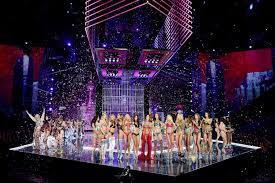 Finde neue musik rund um fashion show bei last.fm. Victoria S Secret Die Spektakularsten Musik Acts Der Letzten Jahre Gala De