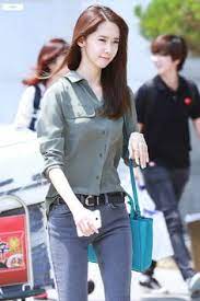 Yoona dilahirkan pada tanggal 30 mei 1990 di seoul sebagai anak kedua dari dua bersaudara dan memiliki seorang kakak perempuan. 71 Yoona Ah Ideas Yoona Yoona Snsd Girls Generation