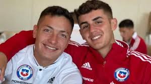 Cristián Zavala se relaciona con jugadores de Colo Colo y bromea con Bruno  Gutiérrez en la Selección Chilena