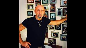 Pataky attila énekes szerint a nasa a meglévő. Deak Peter A Rocker Home Facebook