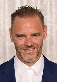 Congratulations 👏🏼🎉 to me fans I just signed a new 2026 contract with  EMMERDALE movis. Only my real fans will say congratulations 🎉👏🏼