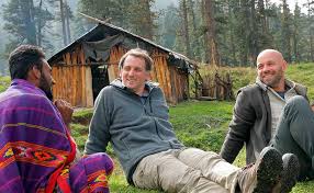 It has been hosted by frédéric lopez (who is also the originator of the concept) for years and is now hosted by raphaël de casabianca. Rendez Vous En Terre Inconnue Ce Que Raphael De Casabianca A Pense De Franck Gastambide News Tv Tele Z