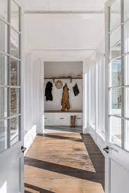 Australian online retailer of comprehensive furniture painting supplies: Modern Farmhouse Style Cottonwood Co
