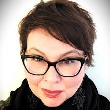 Felicia Hammonds's Instagram, Twitter & Facebook