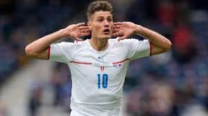 Hotel, vuelos, que visitar, museos, iglesias, monumentos, patrimonio, restaurantes, cafes, ocio, tiendas. Euro 2020 Quien Es Patrik Schick Goleador De La Seleccion De Republica Checa Bolavip