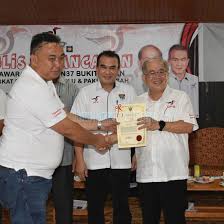 Koalisyonun 2018 malezya genel seçimlerindeki yenilgisini takiben dört eski barisan nasional bileşen partisi tarafından 2018 yılında kuruldu. Uggah Gabungan Parti Sarawak Will Not Bury The Hatchet With Dap