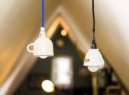 Vom einfachen papier über pappe, holz, metall und kunststoff ist alles dabei. Eine Lampe Selbst Bauen Lampenfassung Kabel Und Zubehor Wendys Wohnzimmer