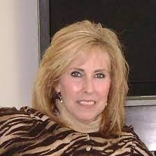 Pam Layton's Instagram, Twitter & Facebook