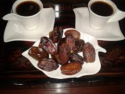 قهوة تركية وتمر Favorite Drinks Food Brown Coffee