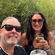 Young blood has been found to reverse signs of aging in human skin cells.  In a new study, researchers used a lab-grown 3D human skin model to test  whether young blood serum