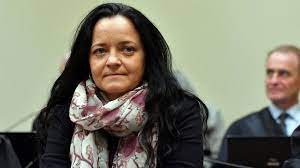 Es ist eine normale wohnung in zwickau, in der beate zschäpe und uwe mundlos, zwei von drei begründern der nationalsozialistischen terrorzelle nsu, wohnten. Neo Nazi Murders Prosecutors Want Zschape To Serve Life Bbc News