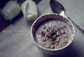 The Hunger Games Katniss Everdeen S Mushroom Soup Feast Of Starlight Recipe Recipes Mushroom Soup Stuffed Mushrooms