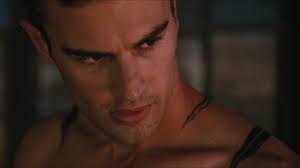 Divergent (Clip 1)