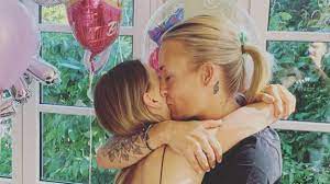 Sarah connor wurde eigentlich als sarah marianne corina lewe in delmenhorst geboren. Sarah Connor Zeigt Mega Talent Von Tochter Summer Duett Mit Papa Marc Terenzi Sorgt Fur Gansehaut Stars
