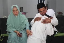 We did not find results for: Untuk Seluruh Orang Tua Yang Memondokkan Anaknya