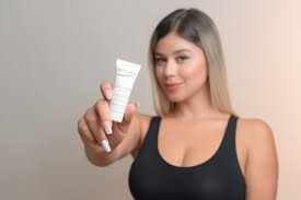 Jasmin on X: This @BiothermUSA #bodymilk is the stuff that dreams are made  of! #AlejandraRoa tried it and she cant believe how smooth her skin feels!  Have any of you guys tried #