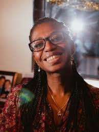 Debbie Farthing's Instagram, Twitter & Facebook