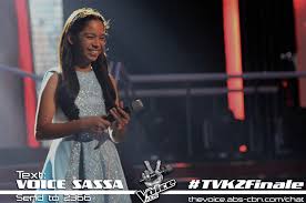 The voice kids is a german singing show and the finale was on saturday, mimi and josi participant of the voice kids sang along with their coach and piano and with their lovely voice Sassa Dagdag Sharon Cuneta Duet Ikaw During The Grand Finale Of The Voice Kids Philippines Season 2 Attracttour