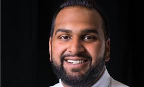 Hundreds attend candlelight vigil to honour slain Granville Street  nightclub worker