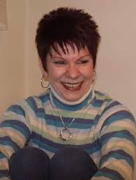 Leslie Foss's Instagram, Twitter & Facebook