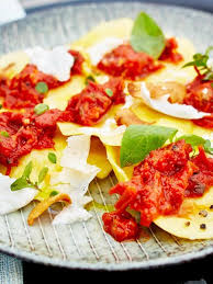 Raviolitaler Mit Tomatensugo Rezept Lecker Tomatensugo Rezepte Ravioli