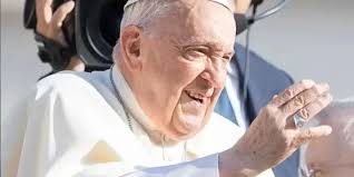 El Papa instó a empresarios a "hacer mucho más lío" por las nuevas  generaciones
