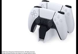 We are still in suspense as to what the actual console will look like other than the ps5 concepts we have and the ps5 dev kit. Sony Dualsense Ladestation Ps5 Zubehor Weiss Saturn