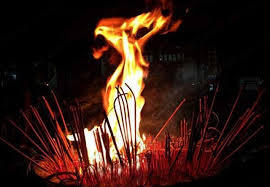 Bát hương bỗng có 5 dấu hiệu này là ...