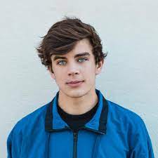 — cay (@cayyyyleeee) august 1, 2021 meanwhile, one user commented about meeting grier years ago but chose to forget about it for some reason, implying. Hayes Grier Age Net Worth Height Weight 2021 World Celebs Com