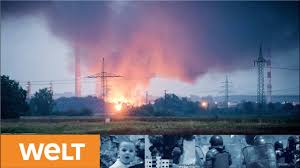 Several hundred residents had to leave their homes temporary. Viele Verletzte Gewaltige Explosion Auf Raffinerie Gelande Nahe Ingolstadt Youtube