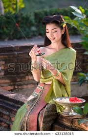 Hasil gambar untuk girl thailand