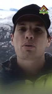 🖤Este fin de semana nos ha dejado Alex Villar, leyenda del salto base, en  un accidente durante un vuelo., 🕊️D.E.P., hombre pájaro.