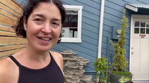 Sensory Crash Pad Anyone? Affordable Sensory Crash Pad How To! Sensor crash  pads make great additions to any playroom for your sensory seeking toddler  or child! They can be used to help construct ...